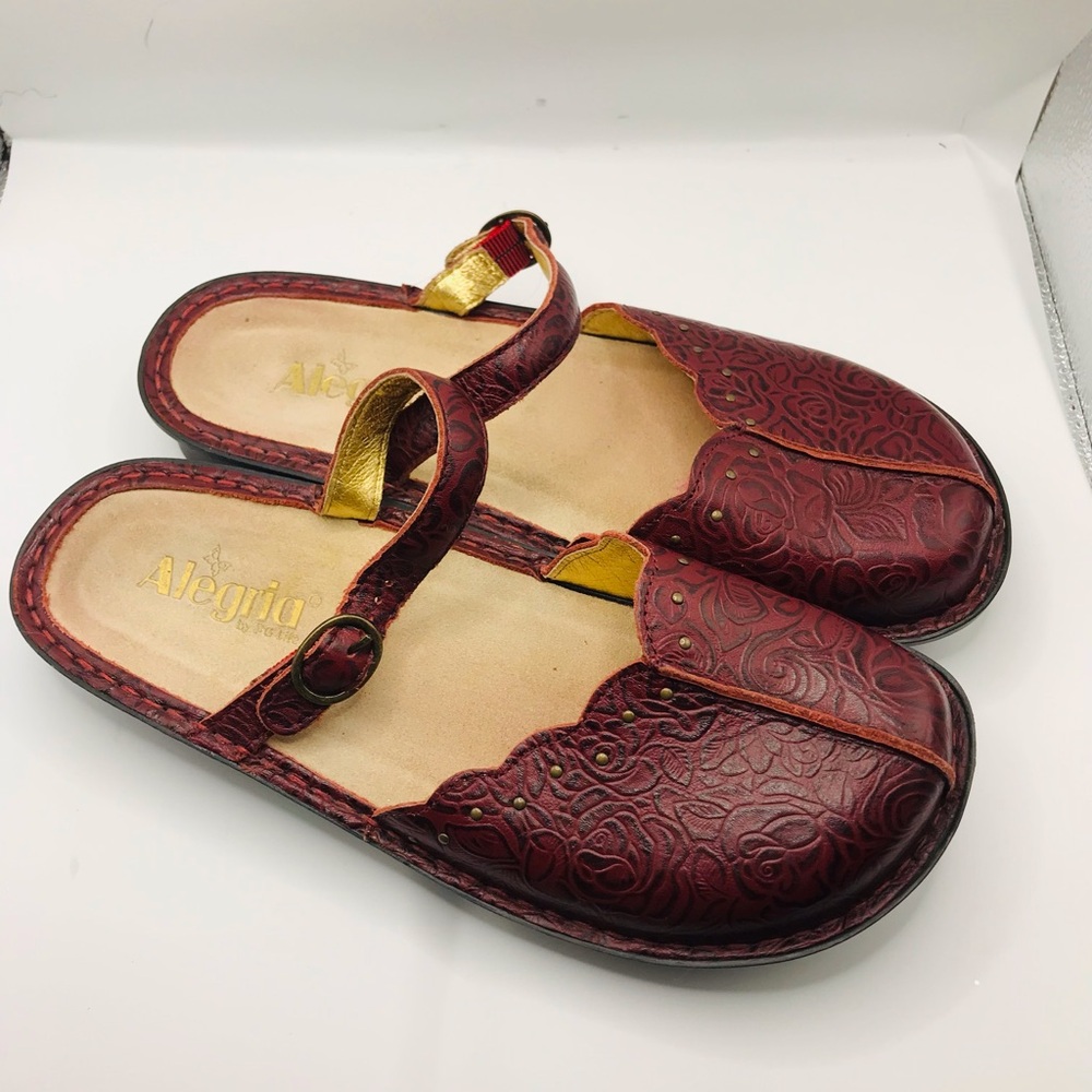 Alegria Women's Burgundy‎ Floral Leather Clogs with Strap - Picture 4 of 12